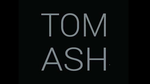 Дизайнер TOM ASH